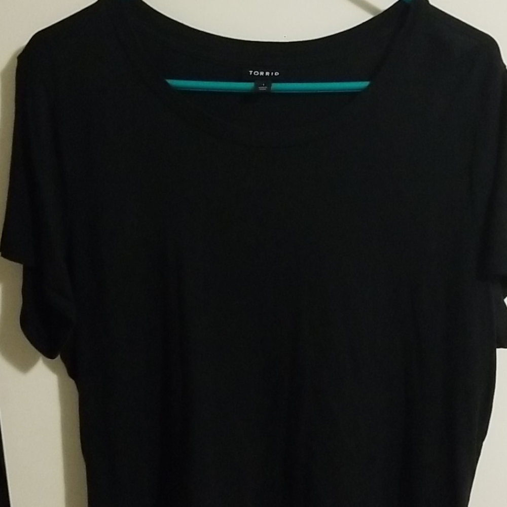 Torrid black crewneck